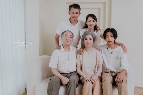 父親節全家福,父親節拍全家福,家庭攝影,全家福照,三代同堂,親子寫真,拍全家福,家庭寫真,父親節禮物,全家福優惠,全家福,父親節活動